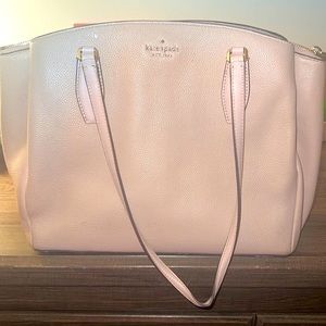 Kate spade light pink tote bag for sale! Barely been used. In good condition.